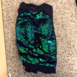 Long sleeve sequence shirt.